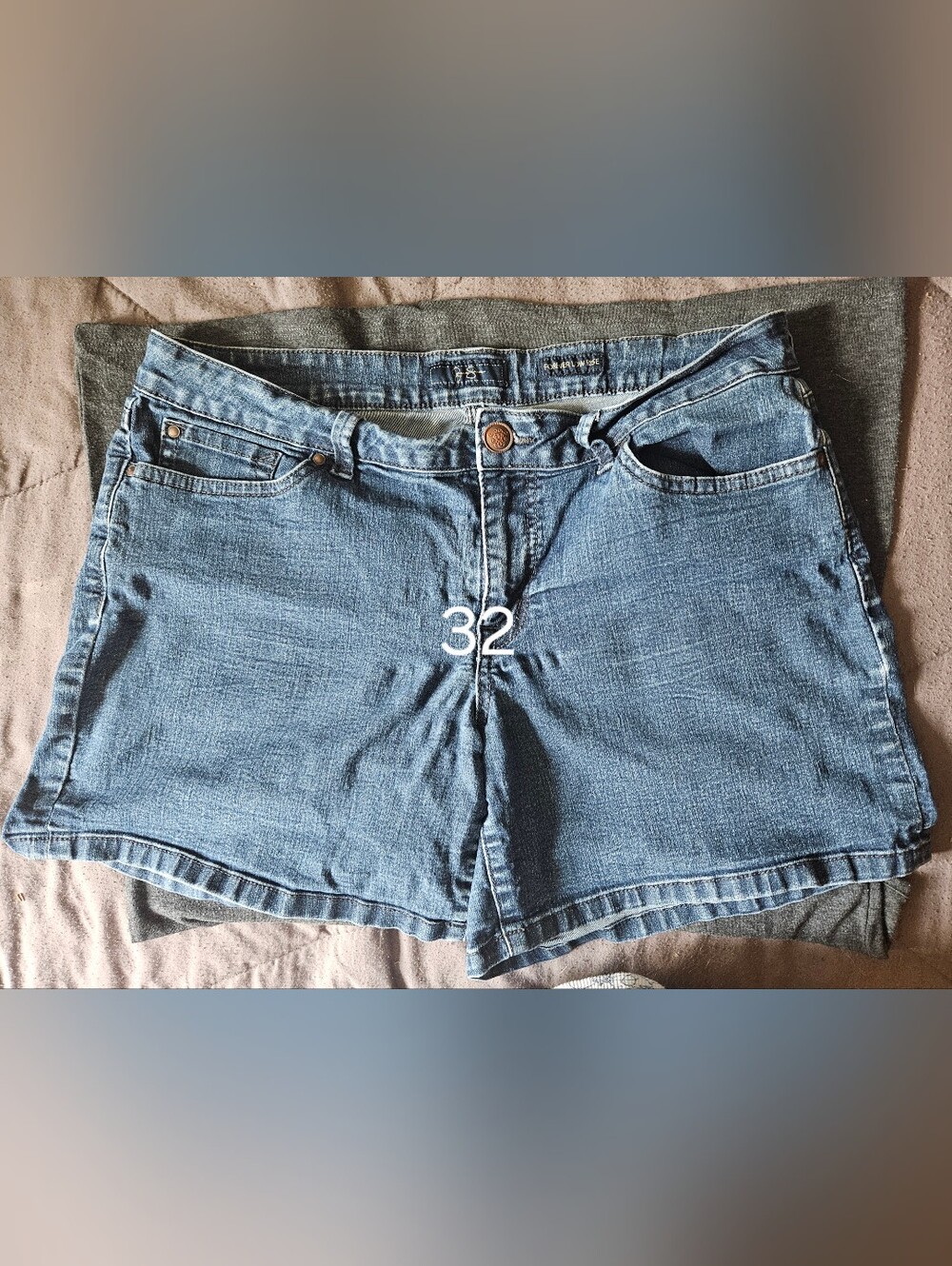 Jessica Simpson Light Blue Denim Jean Shorts - Women's